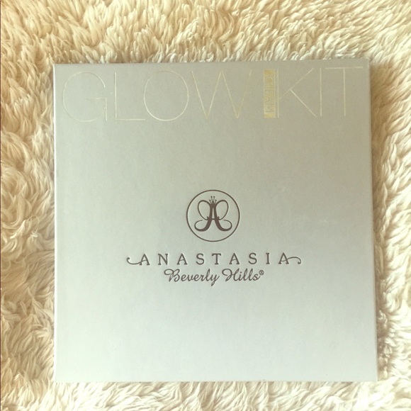 Anastasia Beverly Hills Other - Anastasia Beverly Hills Glow kit